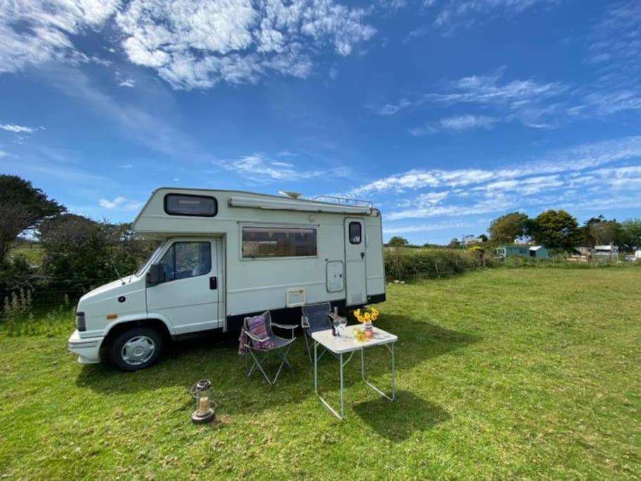 Lily Cosy Campervan With Sea Views & Amazing Sunrises St Ives Esterno foto