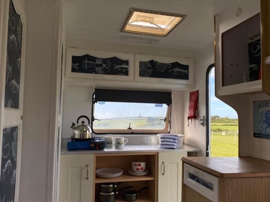 Lily Cosy Campervan With Sea Views & Amazing Sunrises St Ives Esterno foto